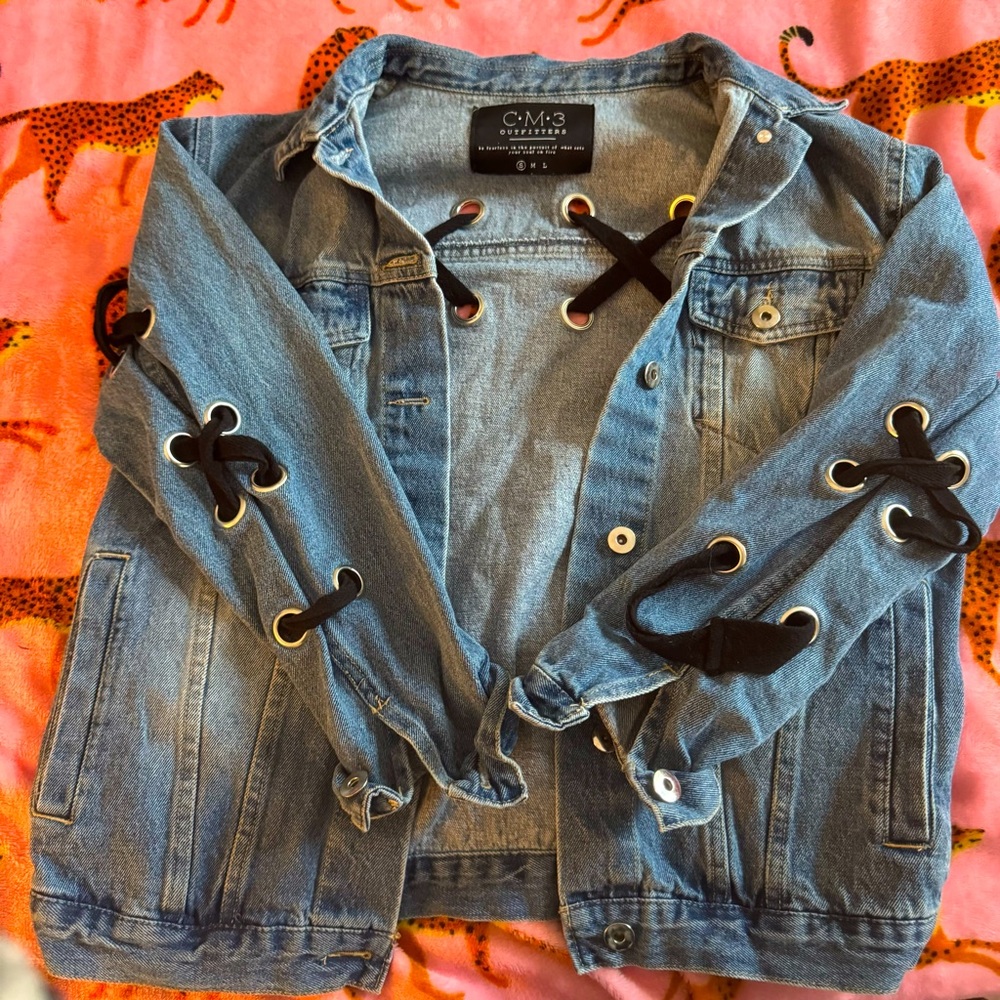CM3 Outfitters blue denim jean jacket with black “ribbon” detailing size small